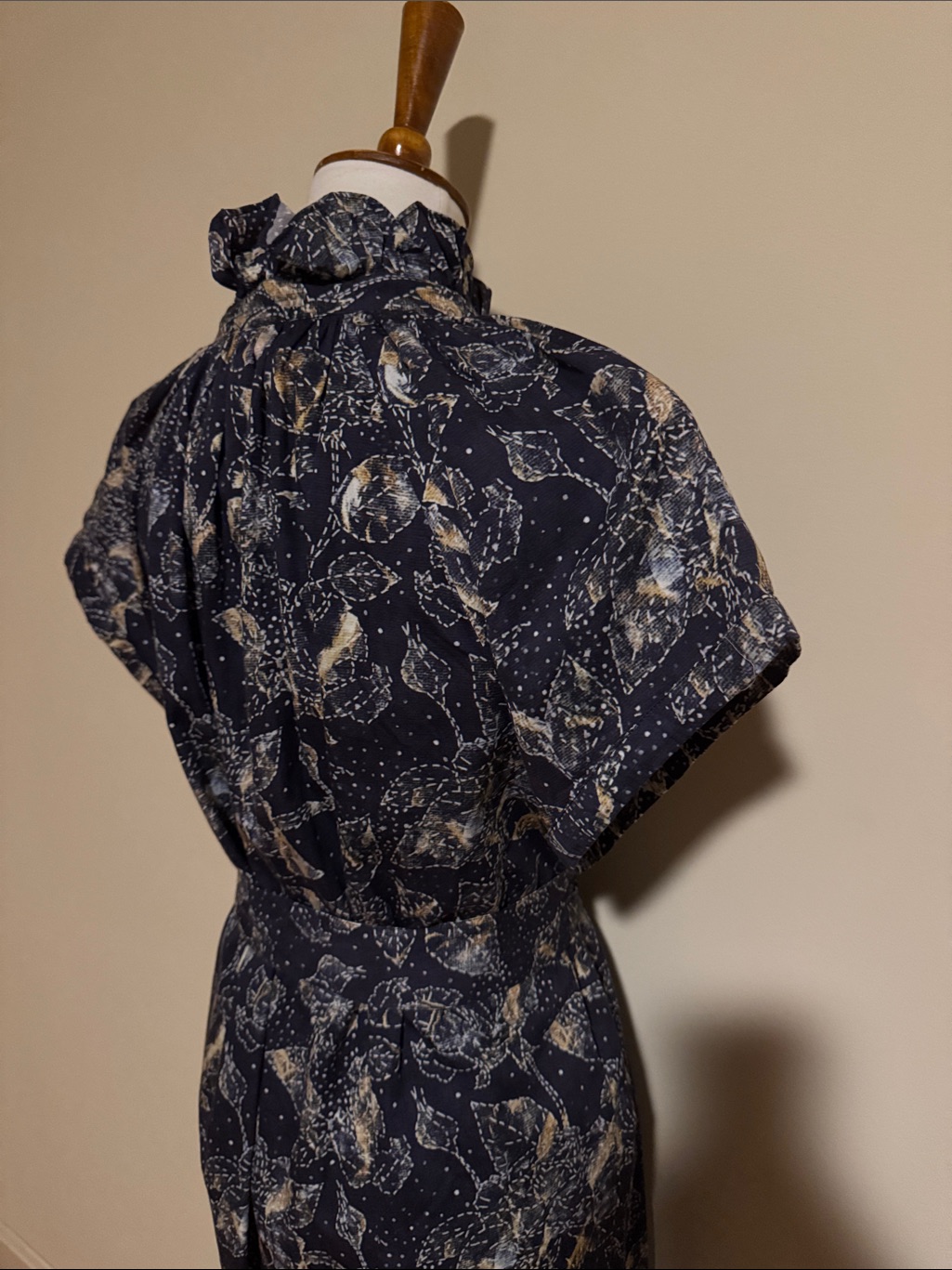 Never A Wallflower Vicki Button Down Dress In Shibori Rose Navy — image 6 of 8